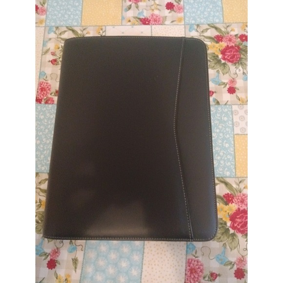 Other - Black Faux Leather Zippered Portfolio 3 Ring Binder Clipboard Case